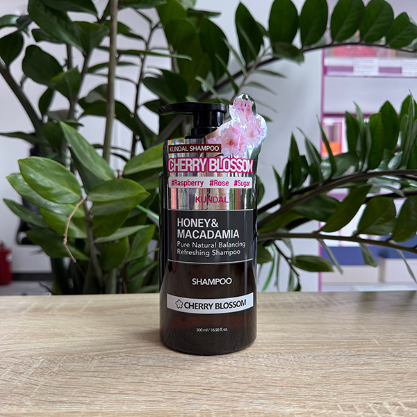 Kundal Honey Macadamia Nature Shampoo Cherry Blossom, 500мл